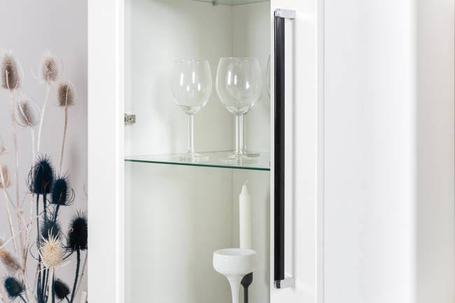 Пенал со стеклом и комод-ТВ-тумба Валенсия цвет белый шагрень