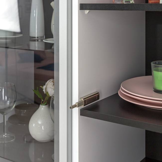 Два шкафа-пенала с выдвижным ящиком Сидней цвет белый/чёрный/МДФ белый глянец