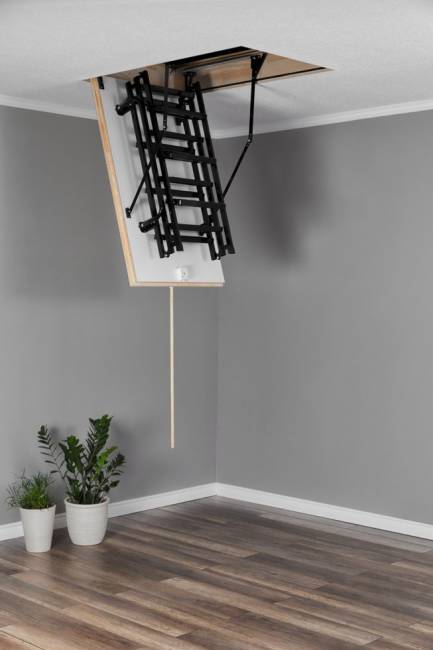 Чердачная складная лестница Metal T3 EXTRA Чердачная складная лестница Metal T3 EXTRA