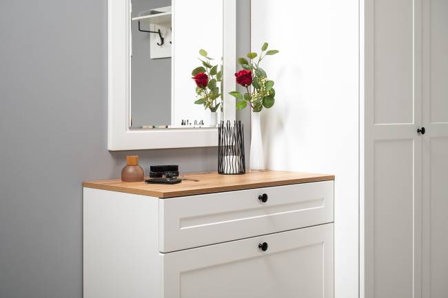 Стенка в прихожую Остин № 58 цвет белый шагрень/дуб крафт золотой