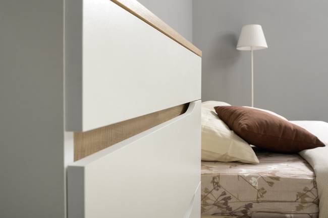 Кровать с подъёмным ортопедом 1600 и комод с зеркалом Муссон цвет белый/дуб эндгрейн элегантный/кожзам белый Кровать с подъёмным ортопедом 1600 и комод с зеркалом Муссон цвет белый/дуб эндгрейн элегантный/кожзам белый